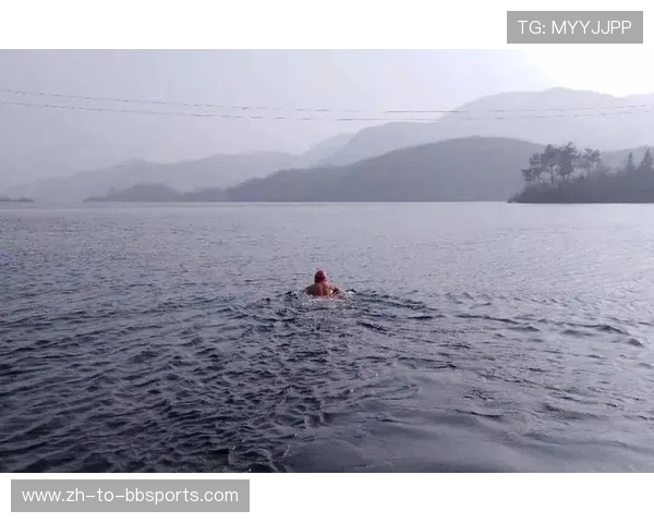 绍兴镜湖冬泳：绍兴镜湖冬泳的特色活动与景点推荐